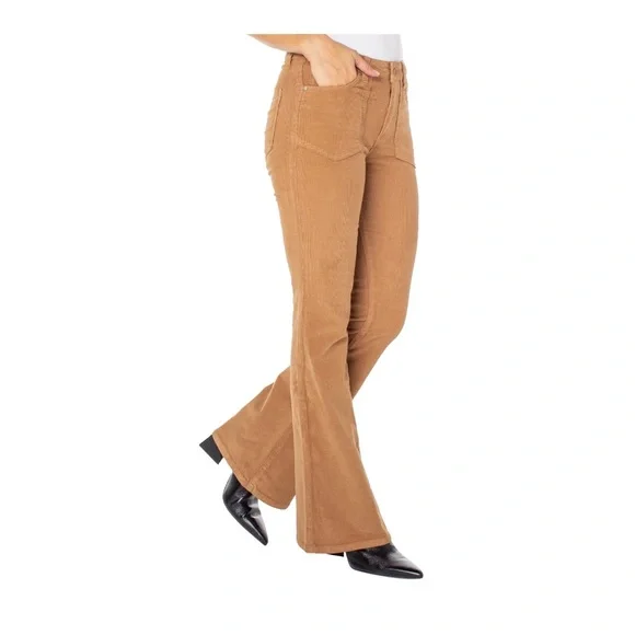 259. Celebrity Pink Women’s Mid Rise Flare Jeans - Picture 1 of 4